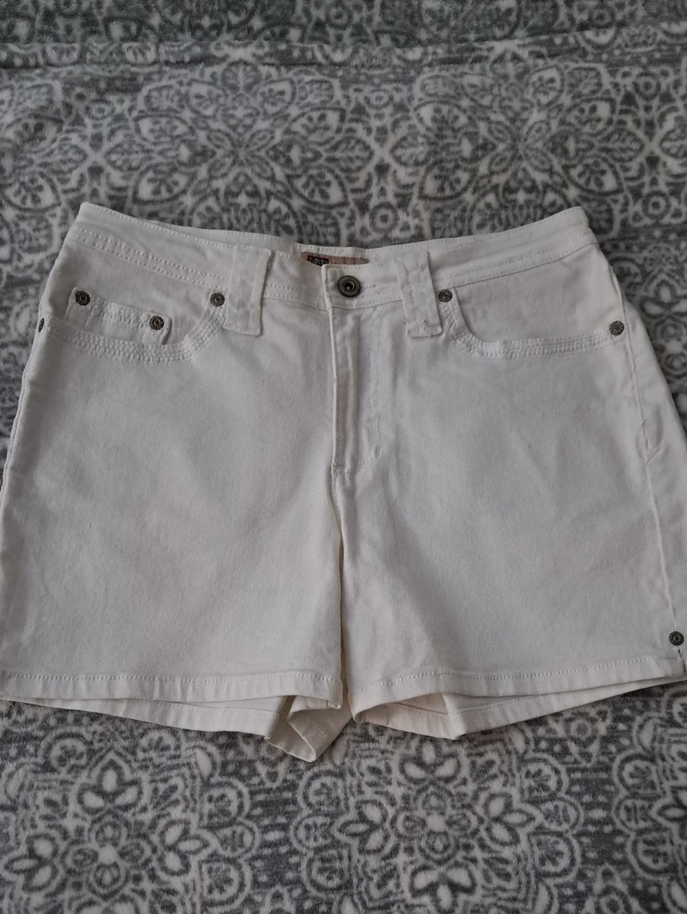 Faded Glory Cream Denim Shorts